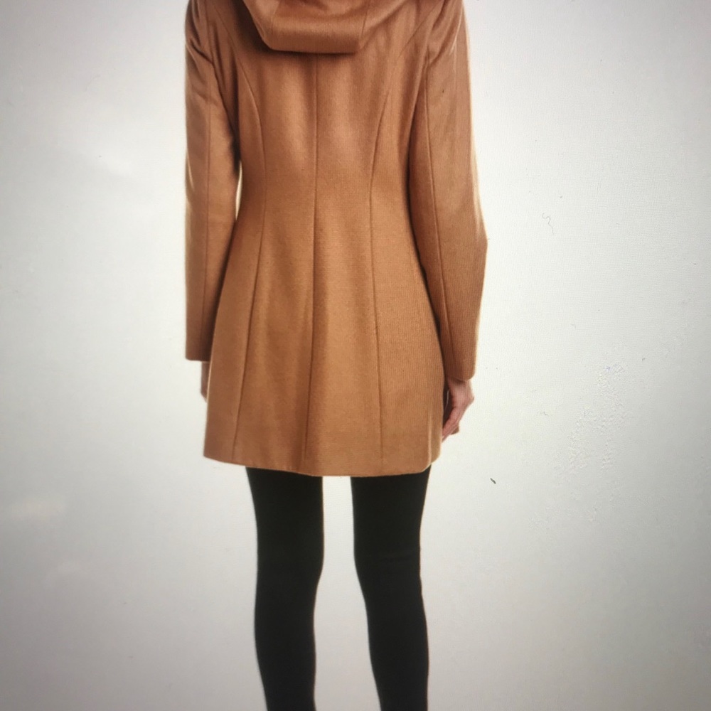 coat - Picture 7 of 9